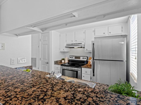 2450 Ashdale DR A204, Austin TX 78757