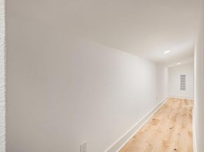 1182 Oakgrove Ave A, Austin TX 78702