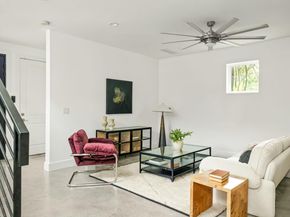1182 Oakgrove Ave A, Austin TX 78702