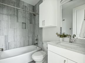 1182 Oakgrove Ave A, Austin TX 78702