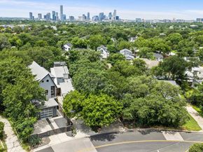 1182 Oakgrove Ave A, Austin TX 78702