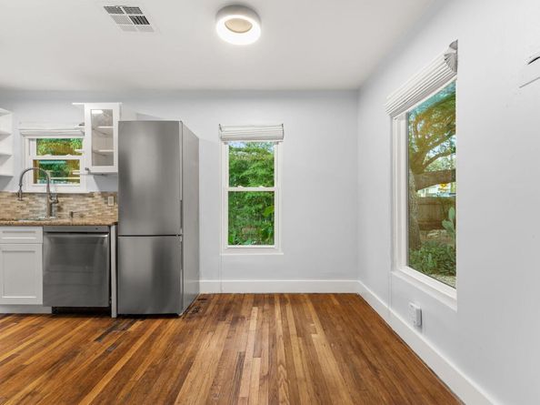 1904 S 6th ST, Austin TX 78704