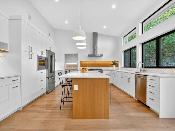 2112 Matterhorn LN, Austin TX 78704