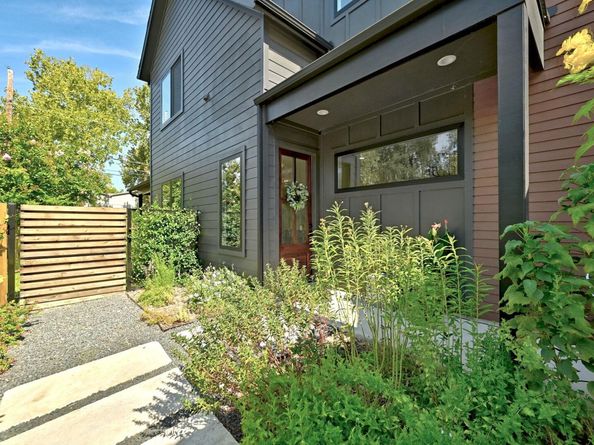 3602 Thompson ST, Austin TX 78702