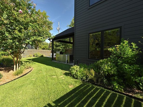 3602 Thompson ST, Austin TX 78702