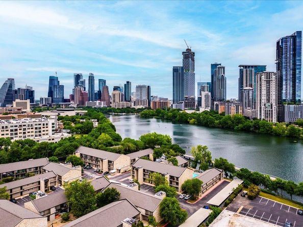 500 E Riverside DR 264, Austin TX 78704