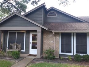 1015 E Yager LN 69, Austin TX 78753