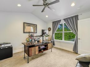 2100 E 10th ST, Austin TX 78702
