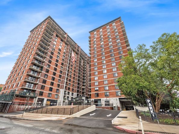 700 1st St 15D, Hoboken NJ 07030