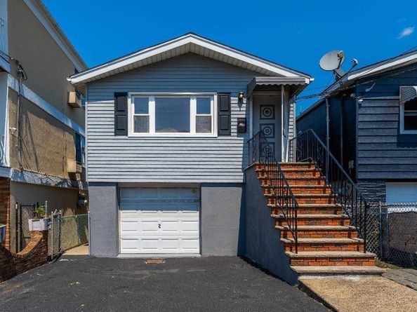 1434 44th St, North Bergen NJ 07047