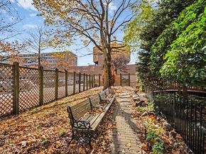 10 Huron Ave 11C, Jersey City NJ 07306