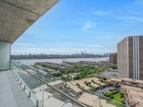 320 Adolphus Ave 1009, Cliffside Park NJ 07010