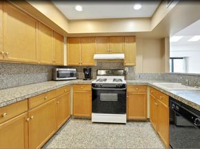 815 Topsail Lane 815, Secaucus NJ 07094