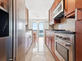 6600 Blvd East 16B, West New York NJ 07093