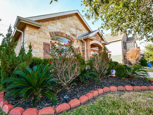 1915 Stieler Drive, Houston TX 77049