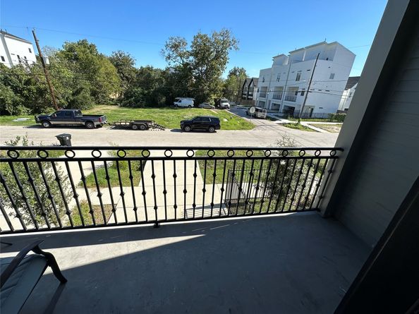 2714 Nagle Street, Houston TX 77004