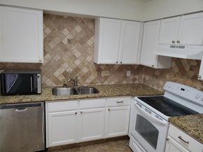 10035 Towne Mist Drive, Sugar Land TX 77498