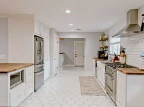 3010 Broadmoor Drive, Sugar Land TX 77478