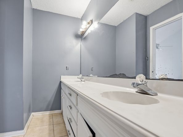 11280 Braes Forest Drive 105, Houston TX 77071