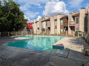 11280 Braes Forest Drive 105, Houston TX 77071