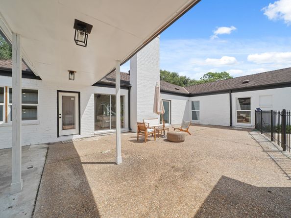 10031 Inwood Drive, Houston TX 77042