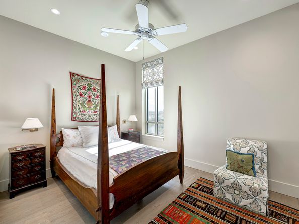 2325 Welch Street 705, Houston TX 77019