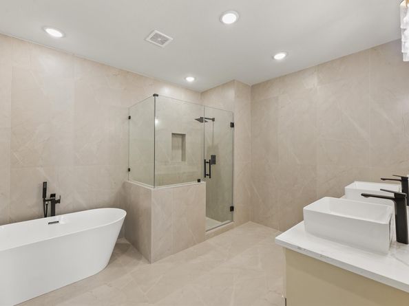 1946 Purswell Road, Houston TX 77055