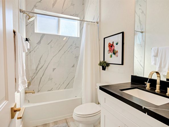 5908 Saint Augustine Street Street F, Houston TX 77021