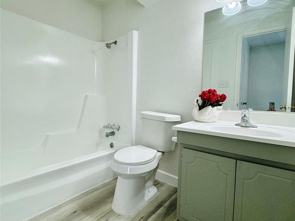 11127 Village Bend Lane 1127, Houston TX 77072