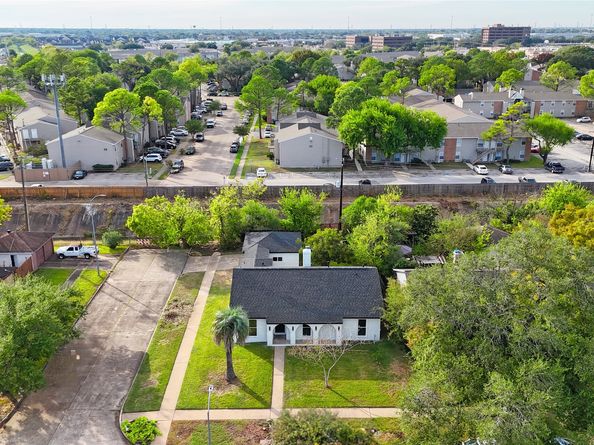 8114 Pella Drive, Houston TX 77036