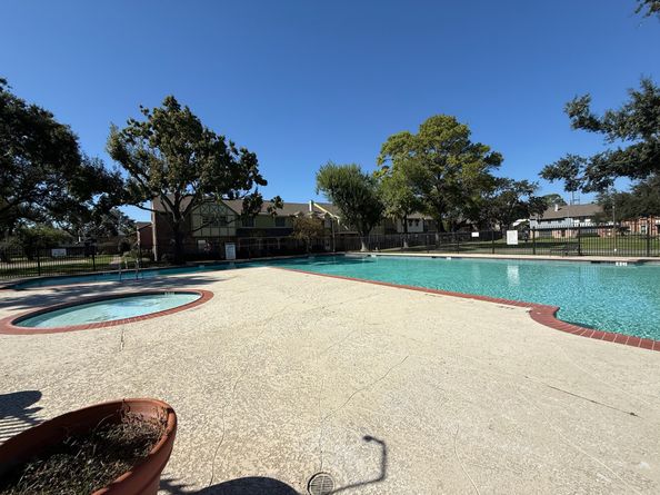 10372 Hammerly Boulevard 25, Houston TX 77043