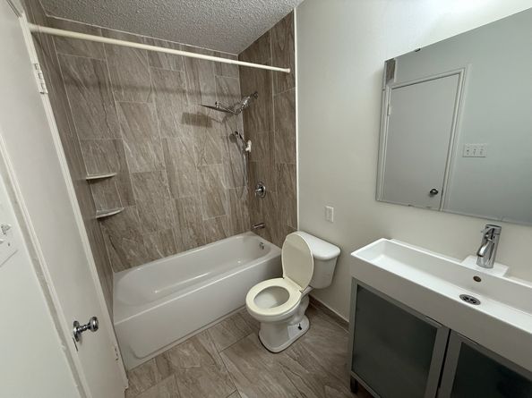 10372 Hammerly Boulevard 25, Houston TX 77043