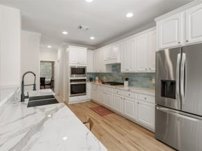 2 N Chantsong Circle, The Woodlands TX 77382