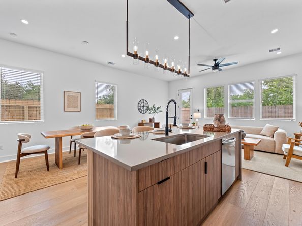 1011 Tuskegee Heights Lane, Houston TX 77091