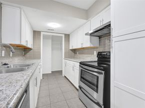 11871 Algonquin Drive, Houston TX 77089