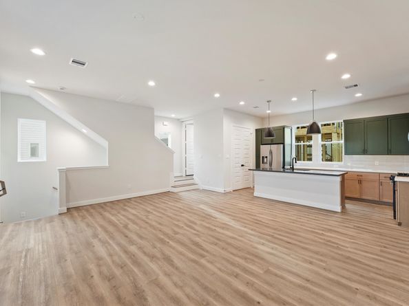 4830 Pinemont Drive, Houston TX 77091