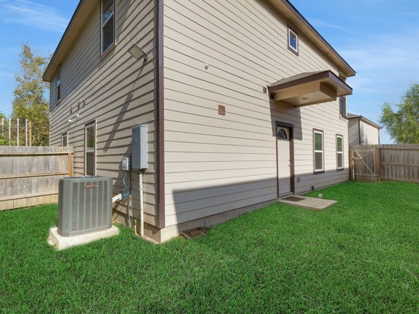 9032 Jutland Road, Houston TX 77033