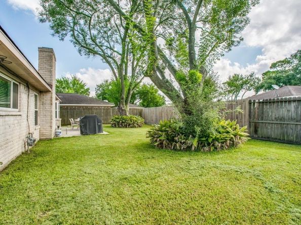 11814 Monticeto Lane, Meadows Place TX 77477