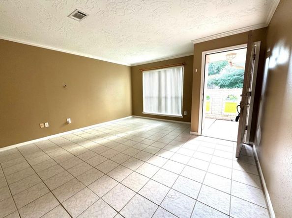 11814 Monticeto Lane, Meadows Place TX 77477