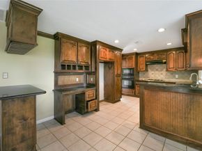 4211 Hambledon Village Drive, Houston TX 77014