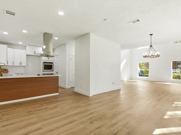 7338 San Ramon Drive, Houston TX 77083