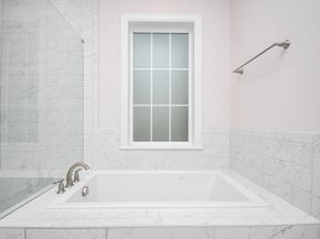 949 Dunleigh Meadows Lane, Houston TX 77055