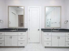 949 Dunleigh Meadows Lane, Houston TX 77055