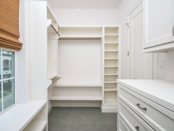 949 Dunleigh Meadows Lane, Houston TX 77055