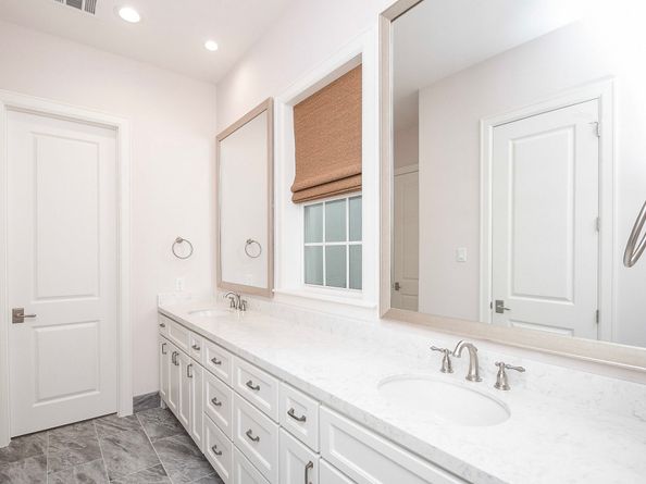 949 Dunleigh Meadows Lane, Houston TX 77055