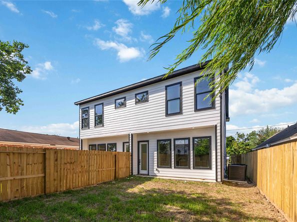 3920 Aledo Street AB, Houston TX 77051