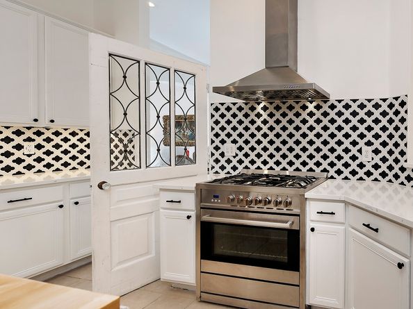 174 N Wimberly Way, The Woodlands TX 77385