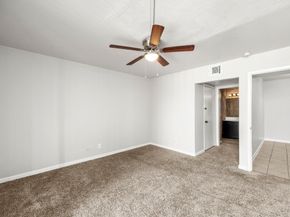 206 Plaza Verde Drive D35, Houston TX 77038