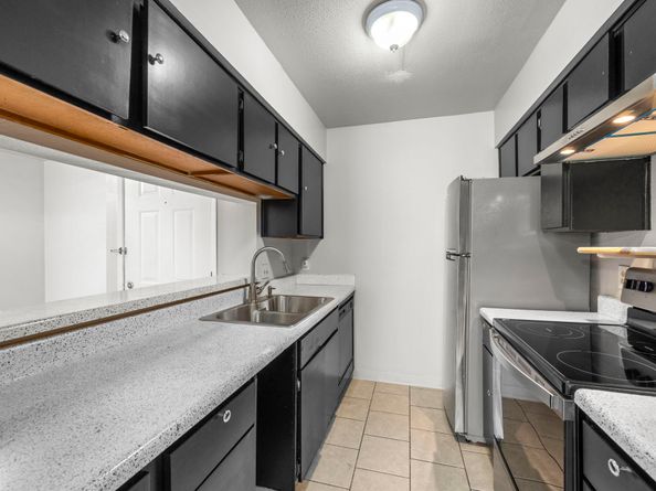 206 Plaza Verde Drive D35, Houston TX 77038