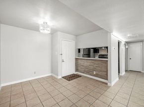 206 Plaza Verde Drive D35, Houston TX 77038